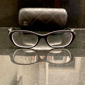 Black CHANEL eyeglasses